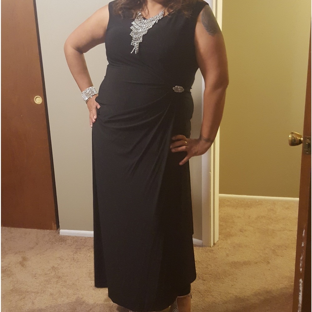 Black number with a rhinestone pop side-